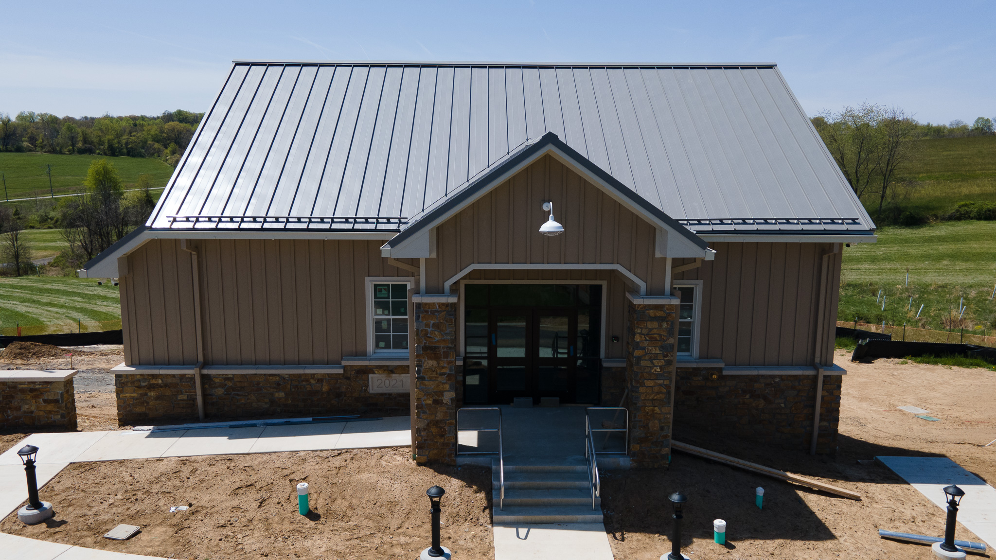 Front elevation of the Pocopson Township building with stone column bases